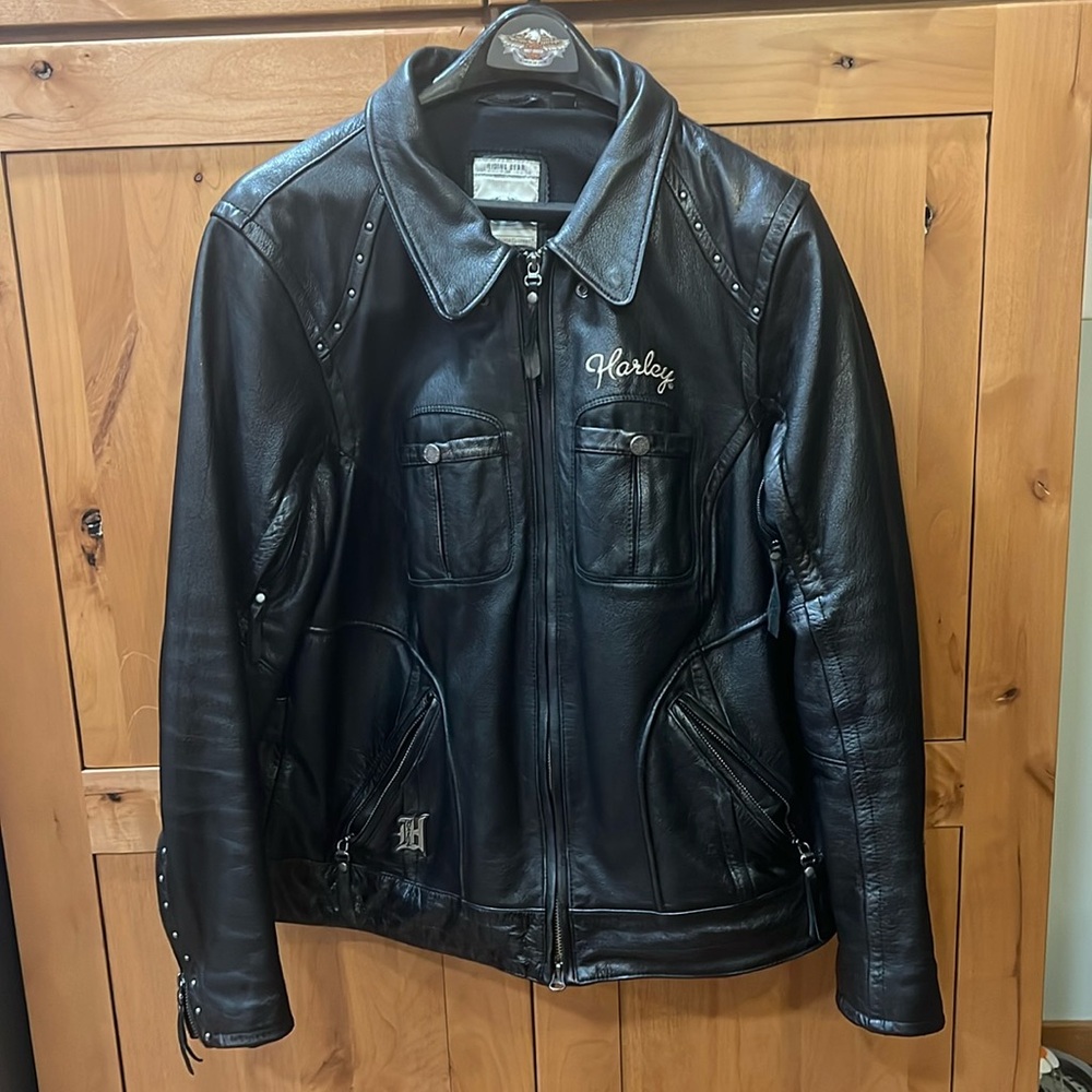 Harley Davison genuine leather jacket.
